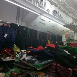 西湖服裝(小商品)批發(fā)城(百勝批發(fā))電話, 地址, 價(jià)格, 營(yíng)業(yè)時(shí)間(圖)-服飾鞋包-東莞購物-大眾點(diǎn)評(píng)網(wǎng)